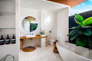 Bathroom - Green Flow Villa 1 (Ubud)