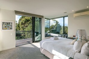 5 bedrooms, iron/ironing board, WiFi