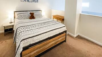 1 bedroom, travel cot, free WiFi, bed sheets
