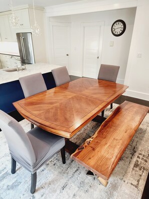 تناول الطعام