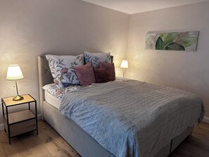 2 chambres, lit parapluie, Wi-Fi gratuit, draps fournis