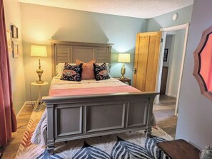 3 dormitorios, escritorio, wifi gratis y ropa de cama