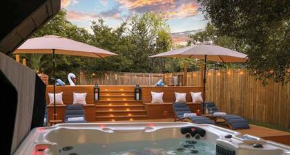 6 Bedroom Villa | Pool | Hot Tub | Party Cabana