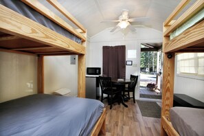 1 Schlafzimmer, WLAN, Bettwäsche