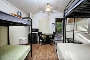 1 bedroom, WiFi, bed sheets - Rustic Cabin 72 w/ 4 Beds (Spring Mills)