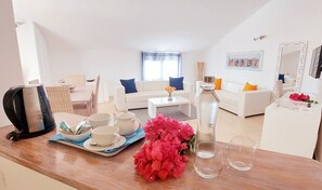 Living area - Branco Suites (Sal)