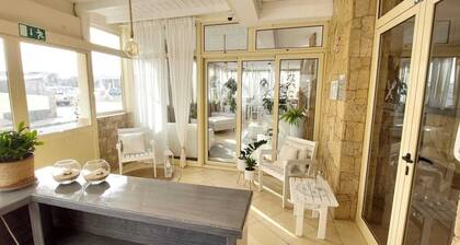 Branco Suites
