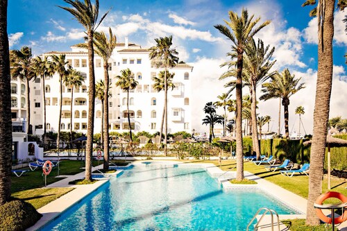 Marina Real 2434 First Sealine