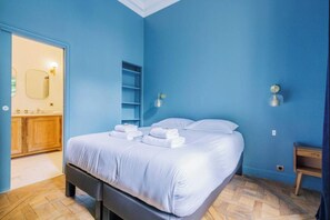 3 Schlafzimmer, Schreibtisch, Bügeleisen/Bügelbrett, kostenloses WLAN