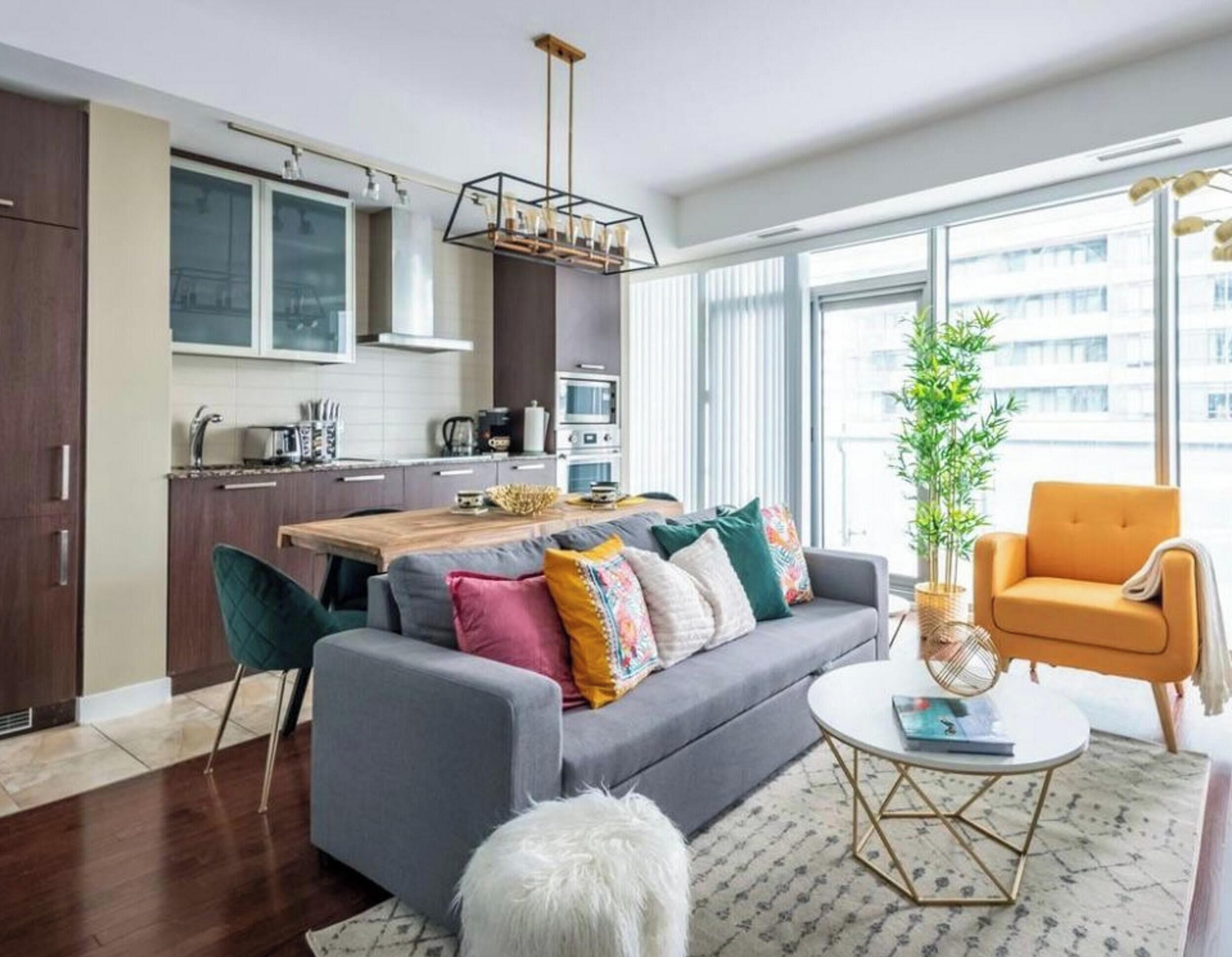 Appartement Premier, 3 chambres, balcon, vue sur le lac | Décor unique, ameublement unique, bureau