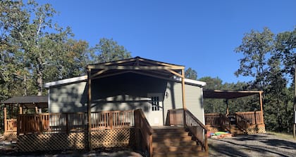 Lake House 1 Mile from Lake Greeson