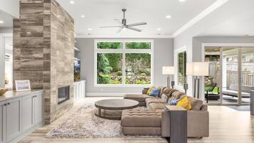 Smart TV, fireplace, computer monitors, printers