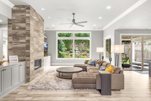 Smart TV, fireplace, computer monitors, printers