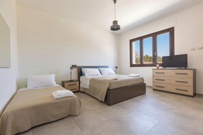 3 dormitoris, planxa i posts de planxar i Internet 