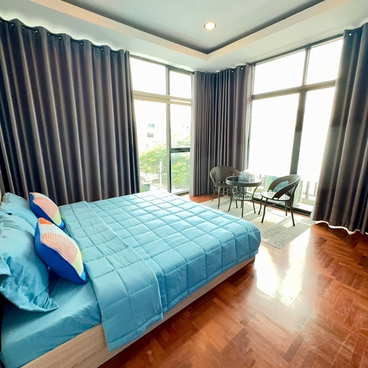 Habitació urbana | Mobiliari individual, habitacions insonoritzades i wifi gratuïta 