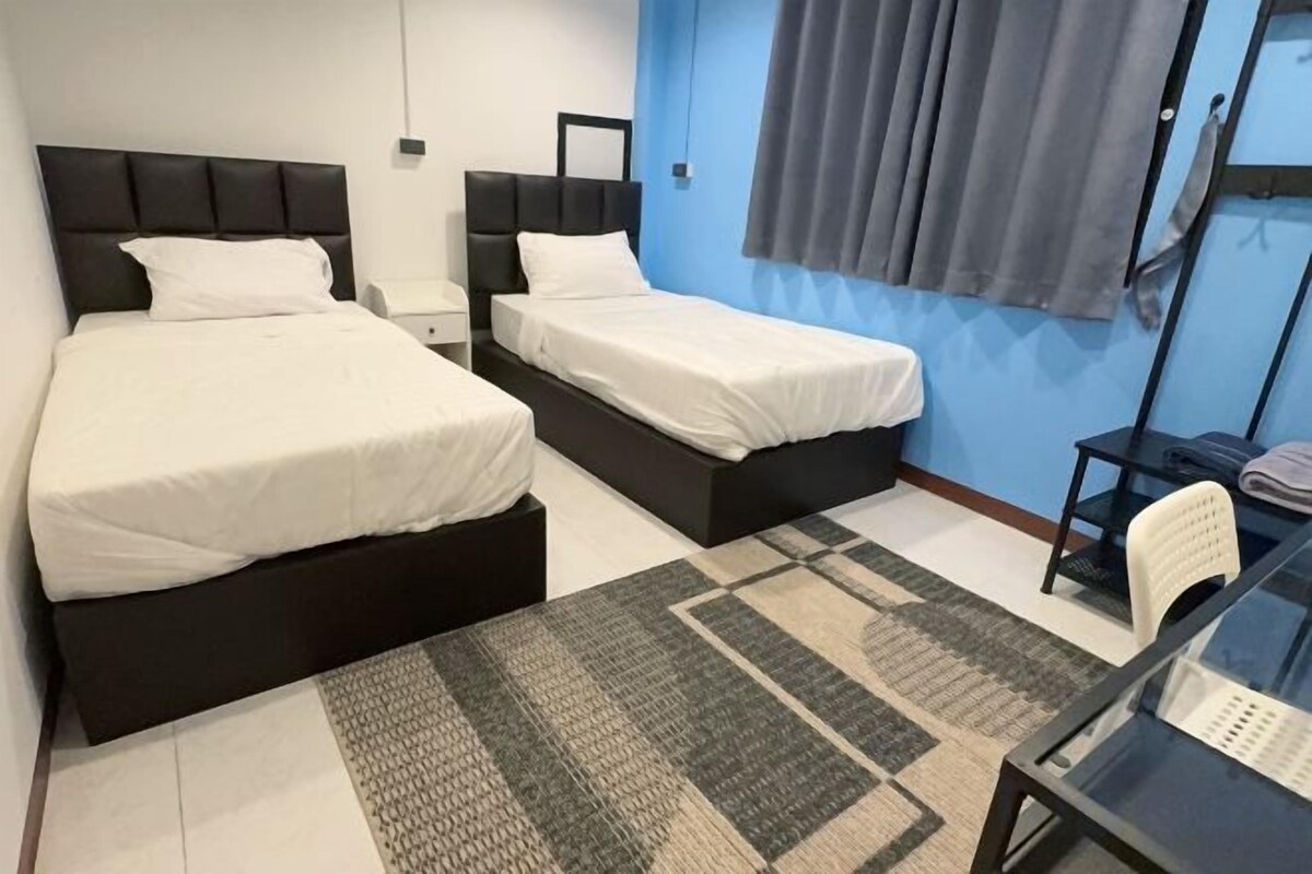 Soundproofing, free WiFi, individually furnished, bed sheets
