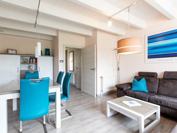 TV - MeerZeit I by Interhome (Burhave)