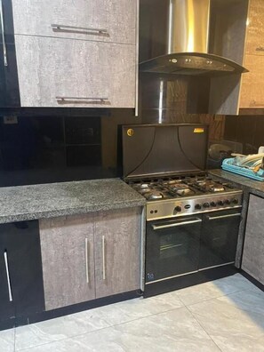 Private kitchen - Vorano Hotel Karachi (Karachi)
