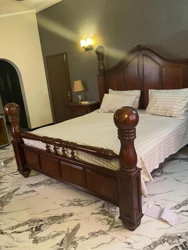 华丽双人房 | 熨斗/熨板、免费 WiFi