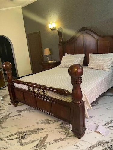 Vorano Hotel Karachi