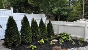 Unclassified image, 4 of 34, button - Relax & Unwind at Anna's Place! Stylish interior, gardens + a beautiful patio.  (Harrison)