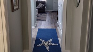 Interior - Carrabelle River get away!  (Carrabelle)