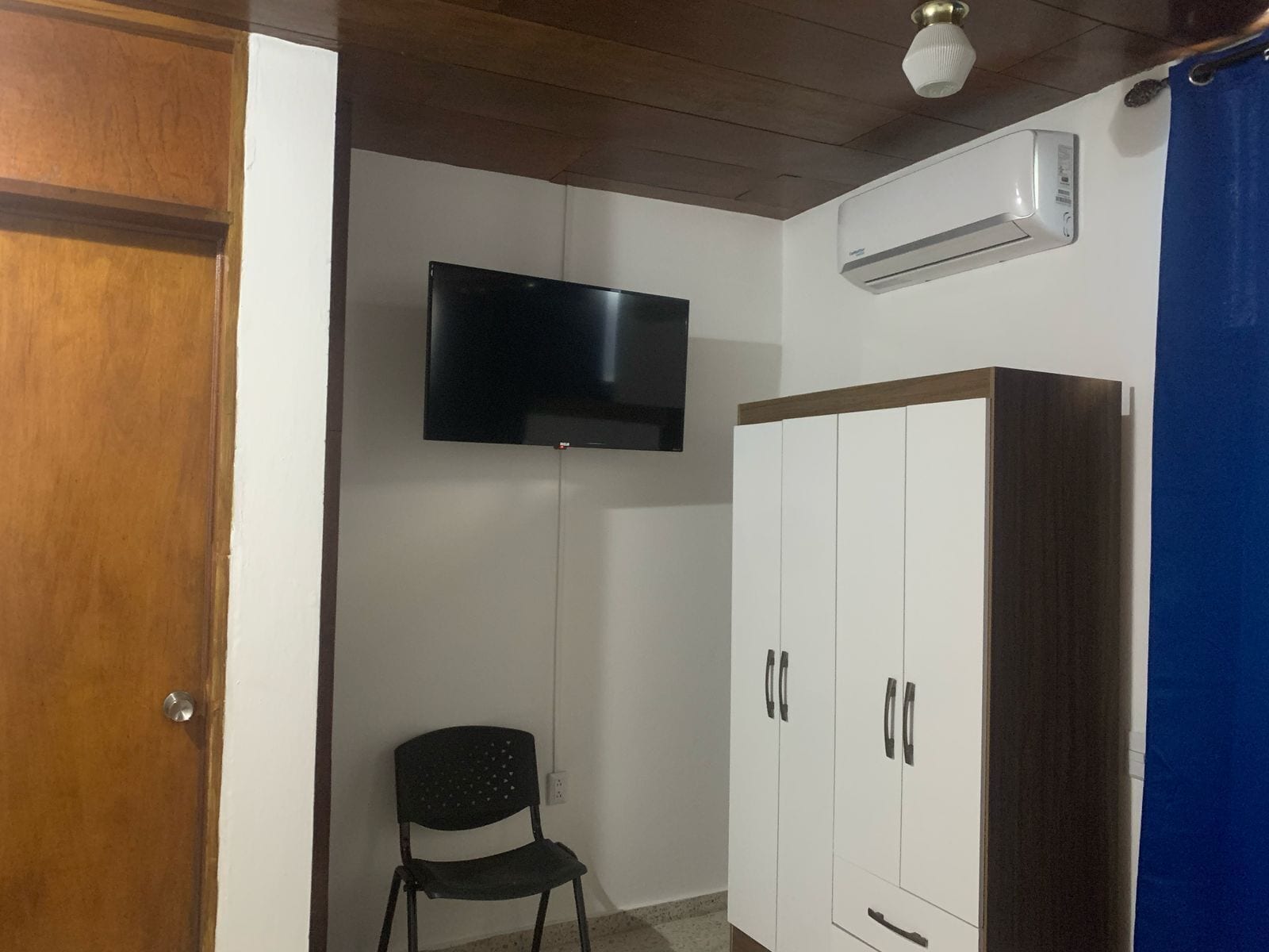 Photo - Volcano Hostal y Restaurante