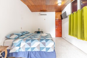 Sengetøy av topp kvalitet, dundyner og memory foam-senger