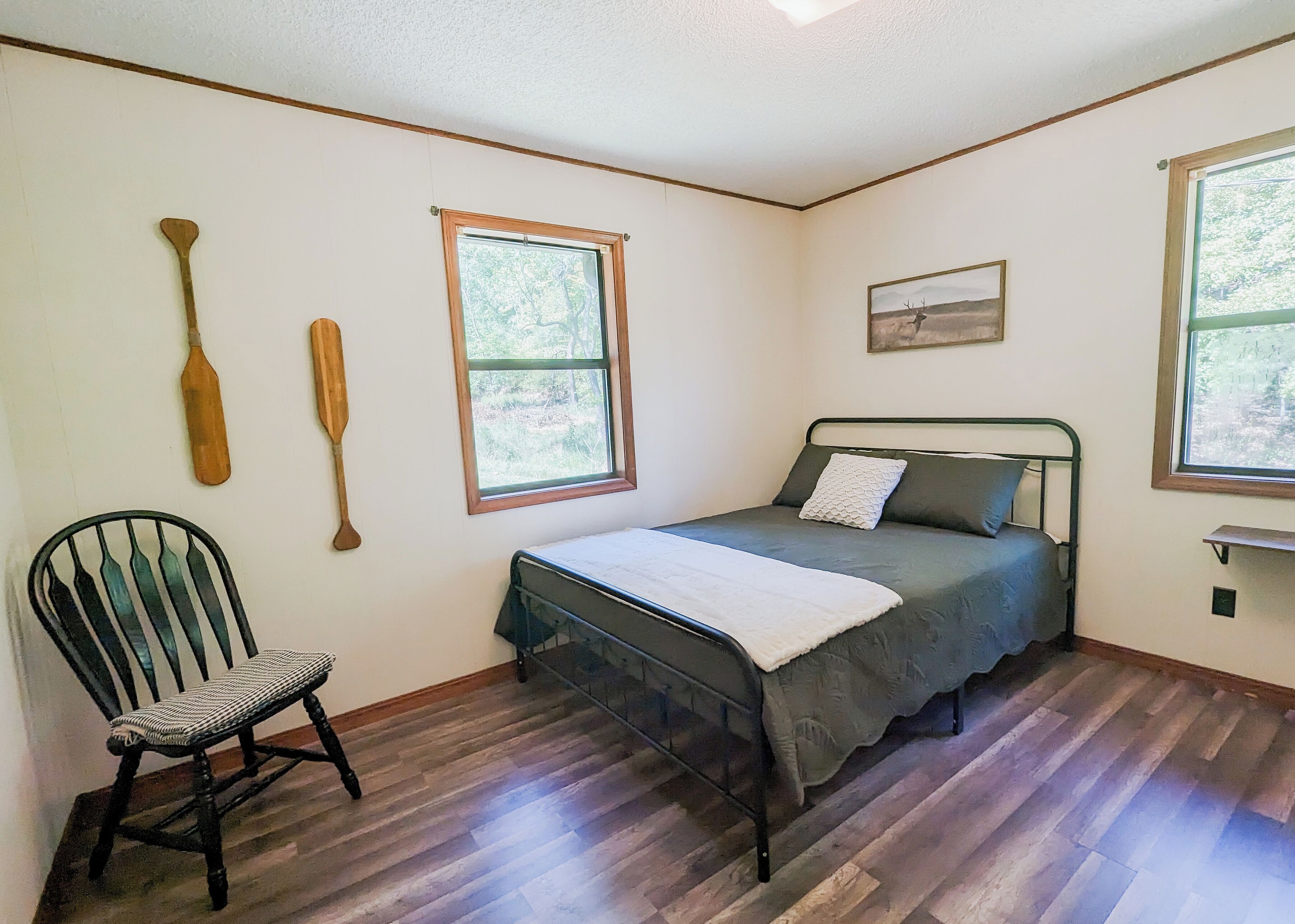 2 slaapkamers, een strijkplank/strijkijzer, wifi, beddengoed