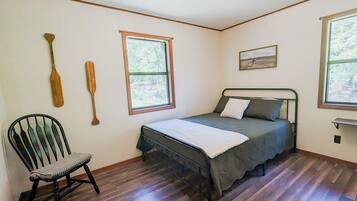 2 slaapkamers, een strijkplank/strijkijzer, wifi, beddengoed