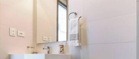 Handtücher, Seife, Toilettenpapier