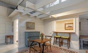 Dining - Newly Updated Studio Suite in Downtown Cashiers, NC (Cashiers)