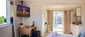 4Ever Palace Design & Nature