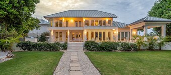 Luxurious Oceanfront Villa El Oceano with Ocean views