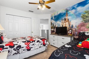 5 bedrooms, iron/ironing board, free WiFi, bed sheets