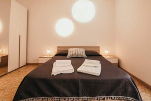 2 chambres, Wi-Fi gratuit, draps fournis