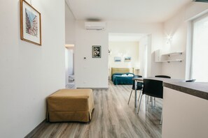 1 camera, Wi-Fi gratuito, lenzuola