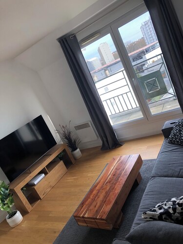 Appartement Bien Situé à 5 Minutes de Paris