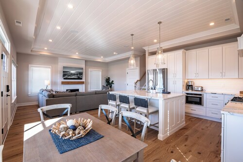 Stunning 4 Bedroom Beach Condo in Ocean City, NJ - Your Perfect Summer Retreat!