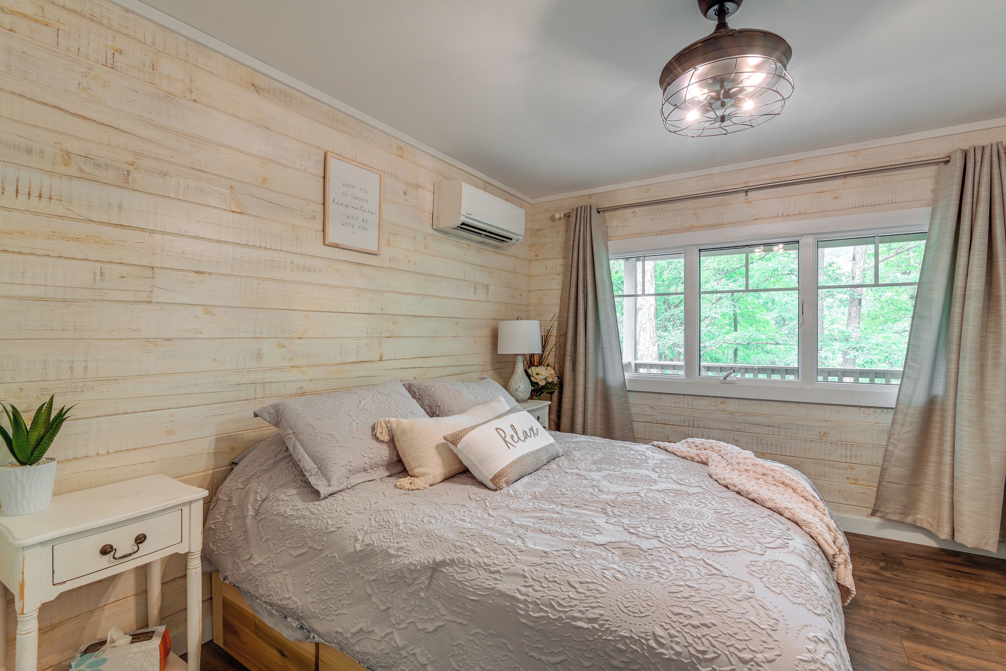2 chambres, fer et planche à repasser, lit de bébé portatif, Wi-Fi