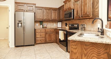 Dante’s Place-Spacious 3BR Home Near I-20