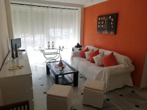 Sandra Home