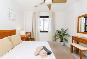 2 habitaciones, tabla de planchar con plancha y wifi gratis 