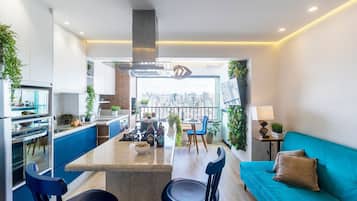 Apartment | 2 bedrooms, in-room safe, desk, iron/ironing board