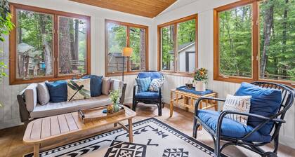 Midcentury Home w/King suites near Duke/Downtown