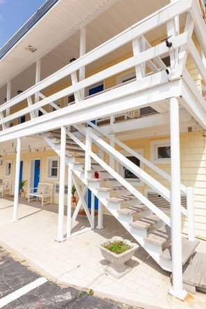 Exterior - Ocean Views, Private Deck, Walk to Ocean & Pier! (Kure Beach)
