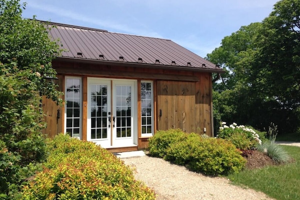 The Farm Shed at Walnut Ridge Family Farm. Your 'FarmStayGetaway' in the country.
