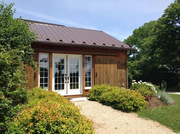 The Farm Shed at Walnut Ridge Family Farm. Your 'FarmStayGetaway' in the country.