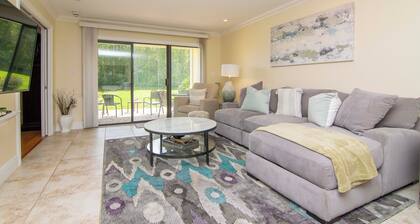 First Floor 2bd/2ba Fully Remodeled Condo in Saddlebrook