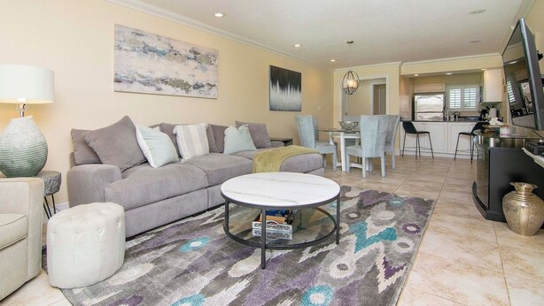 Smart TV, fireplace, offices